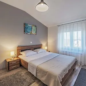 Lavander 01 Apartment Pula