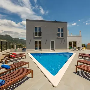 Mila Kastela Apartment Kaštel Novi