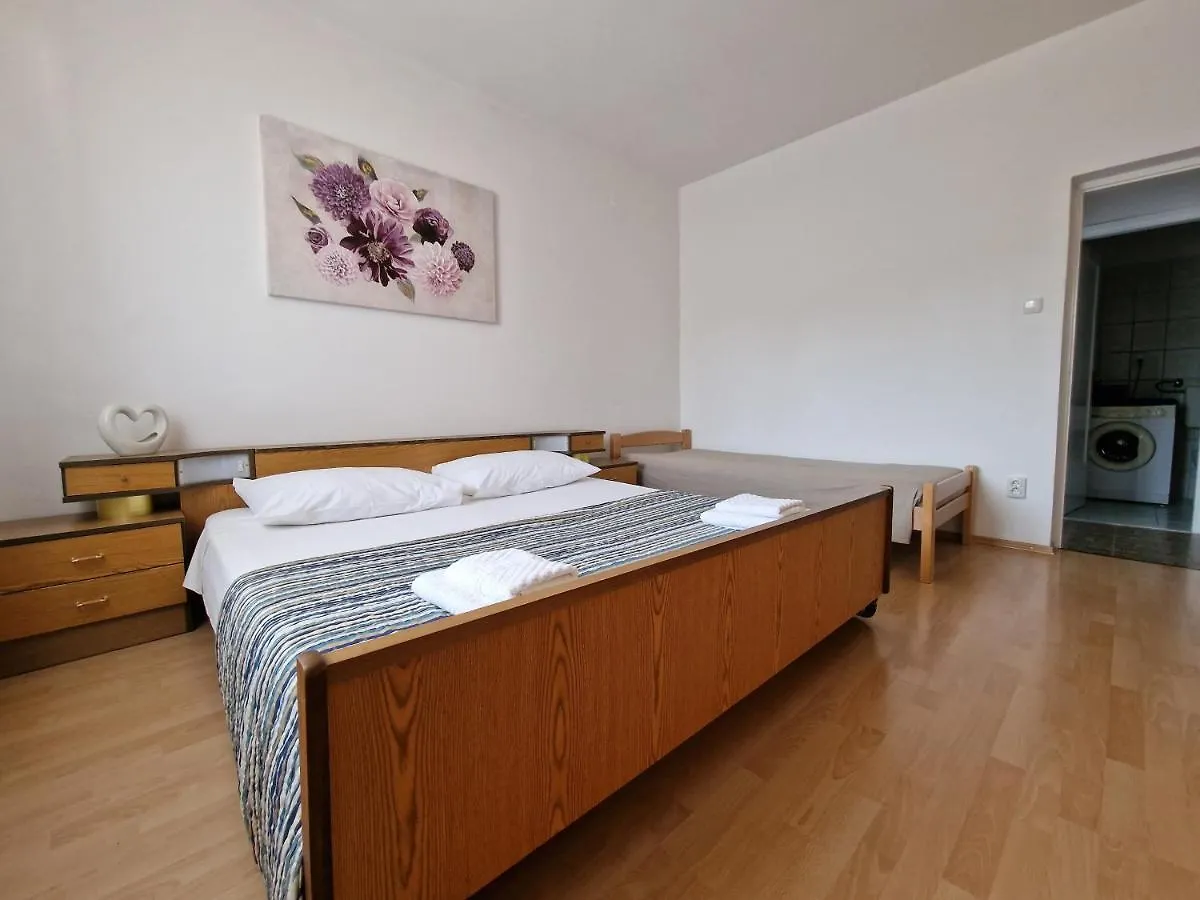 Apartment Sostaric Vrh   Vrh (Krk)